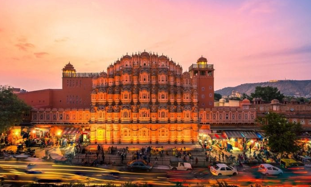 1 Day Delhi to Jaipur Tour by AC Volvo Bus (24 hours)